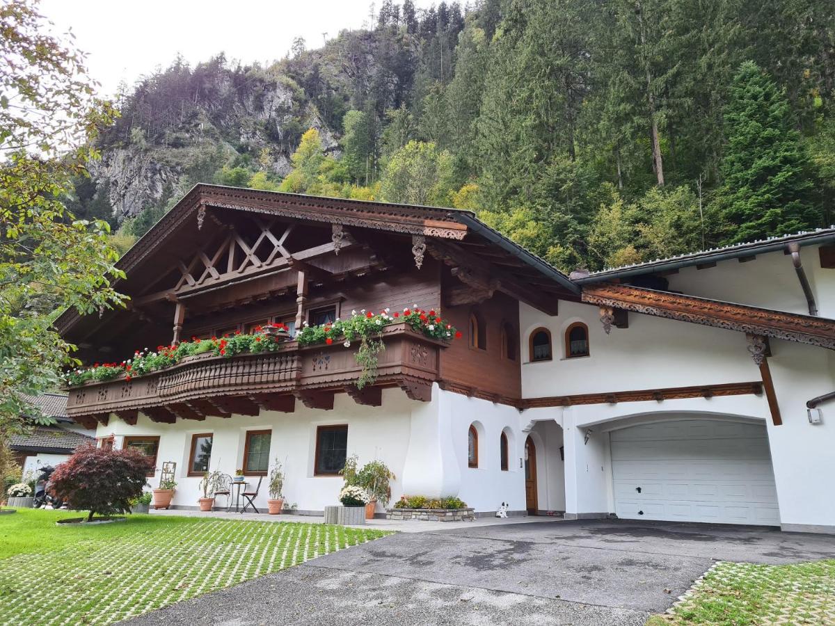 Apartment Am Ziller Schwendau Esterno foto